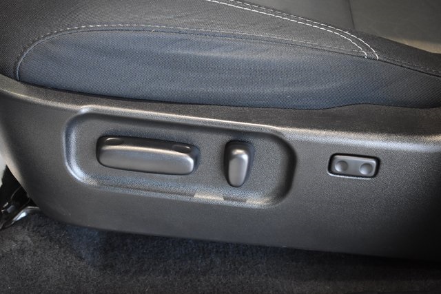 2021 Toyota Tacoma TRD Off-Road photo 14