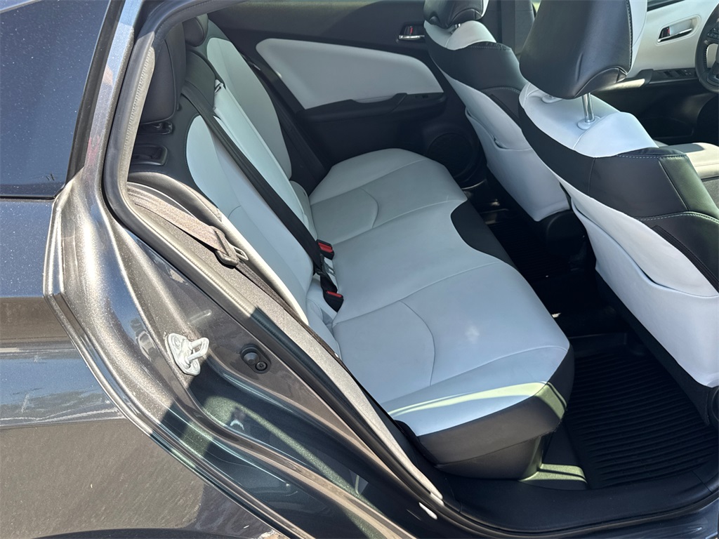 2022 Toyota Prius XLE photo 15
