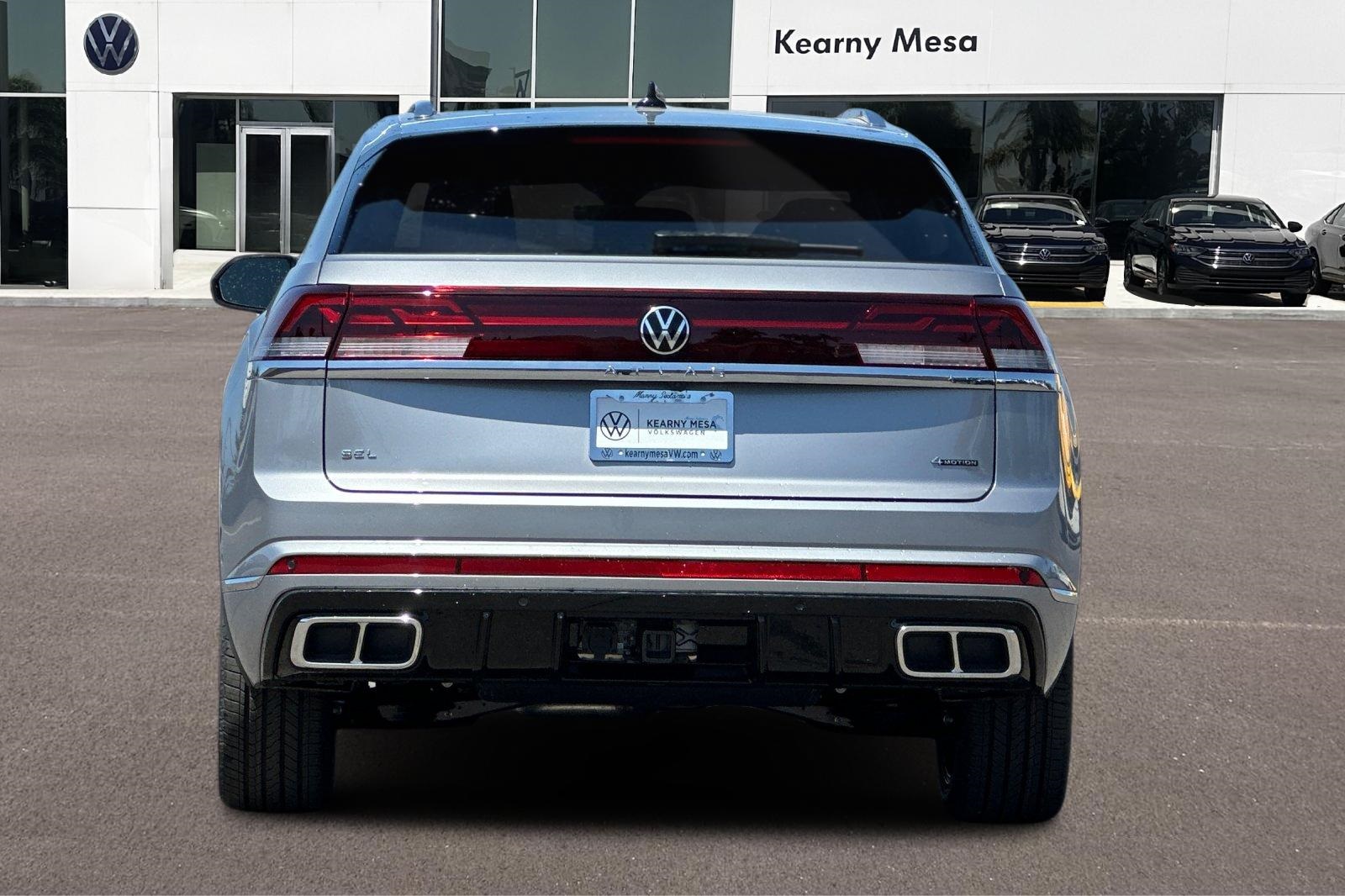 2026 Volkswagen Atlas Cross Sport SEL Premium R-Line photo 5