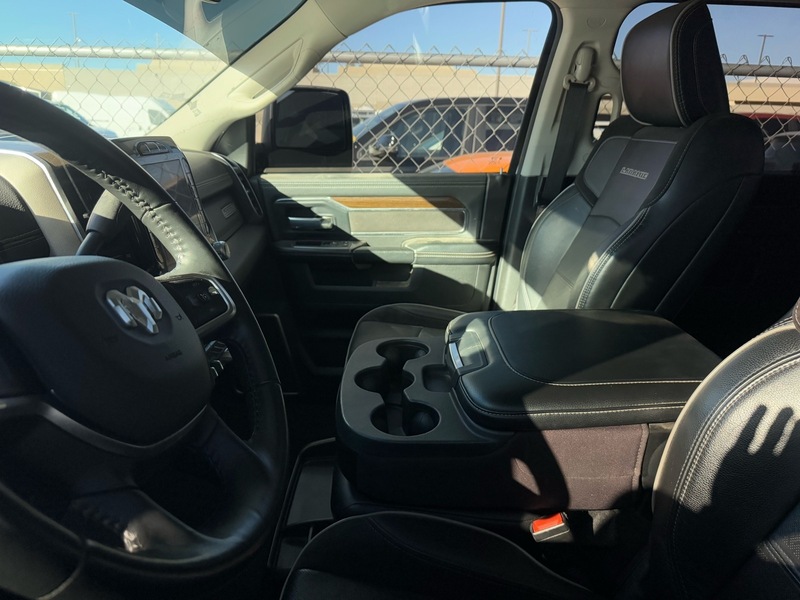 2024 Ram 2500 Laramie photo 3