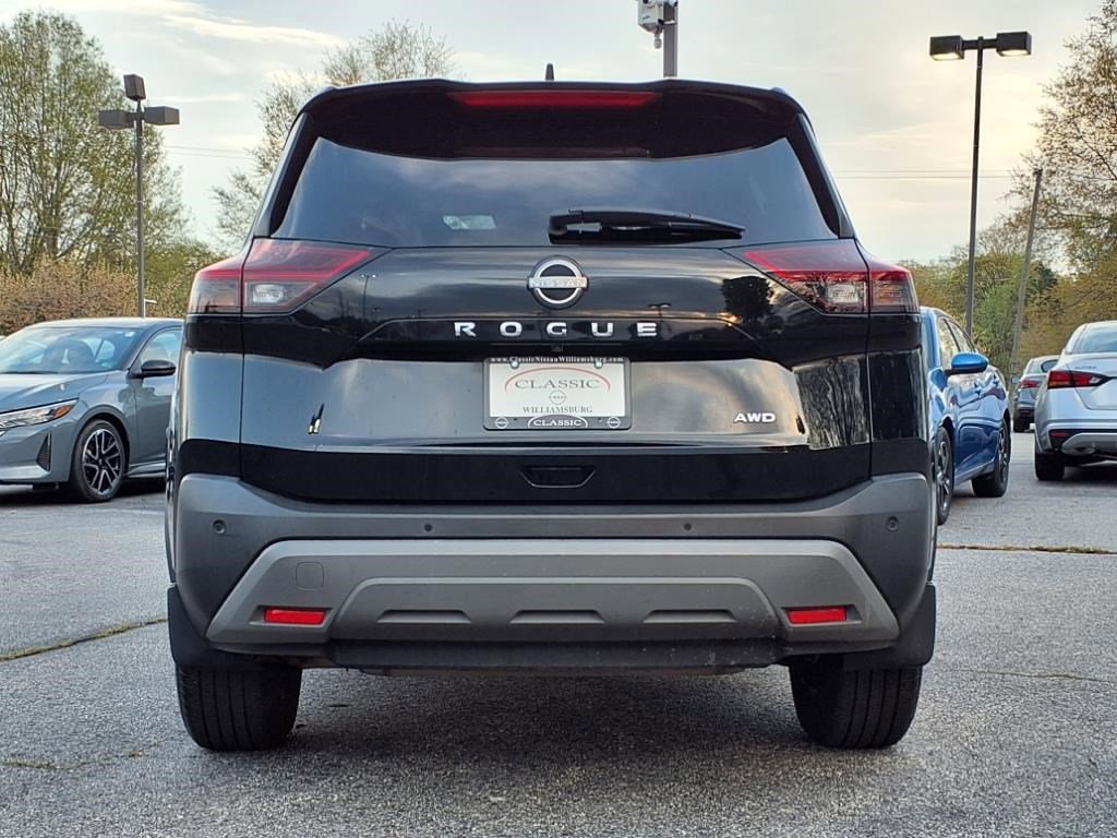 2022 Nissan Rogue S photo 7