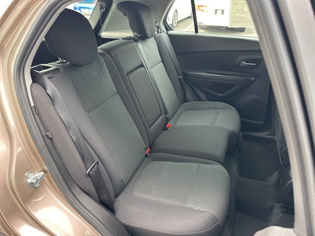2018 Chevrolet Trax LS photo 35
