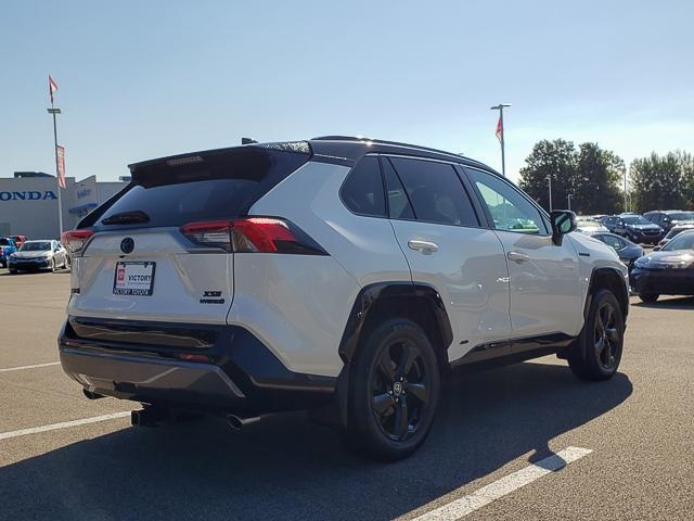 2019 Toyota RAV4 Hybrid XSE photo 5