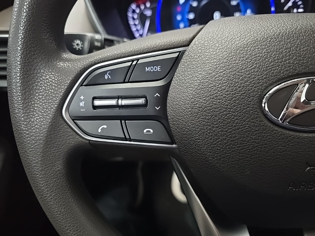 2020 Hyundai Santa Fe SEL photo 18