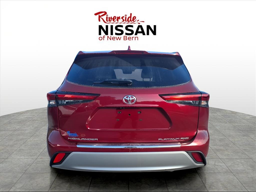 2021 Toyota Highlander Platinum photo 3