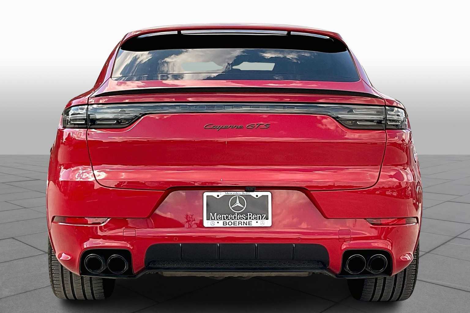 2023 Porsche Cayenne GTS Coupe photo 4