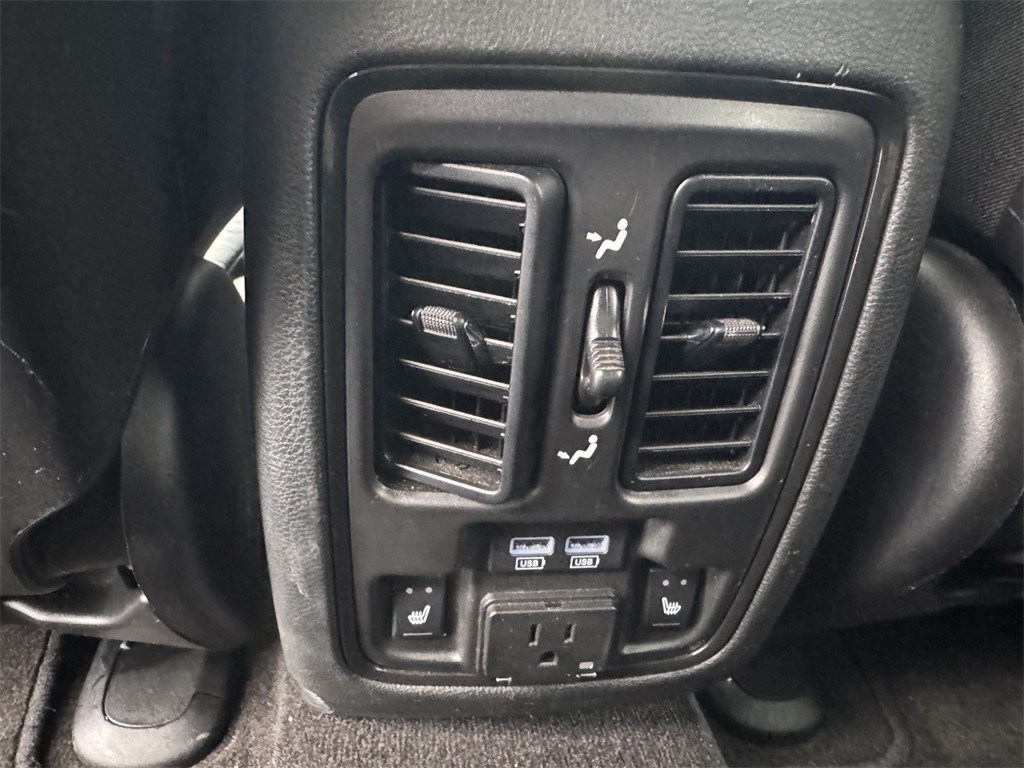 2022 Dodge Durango R/T photo 11