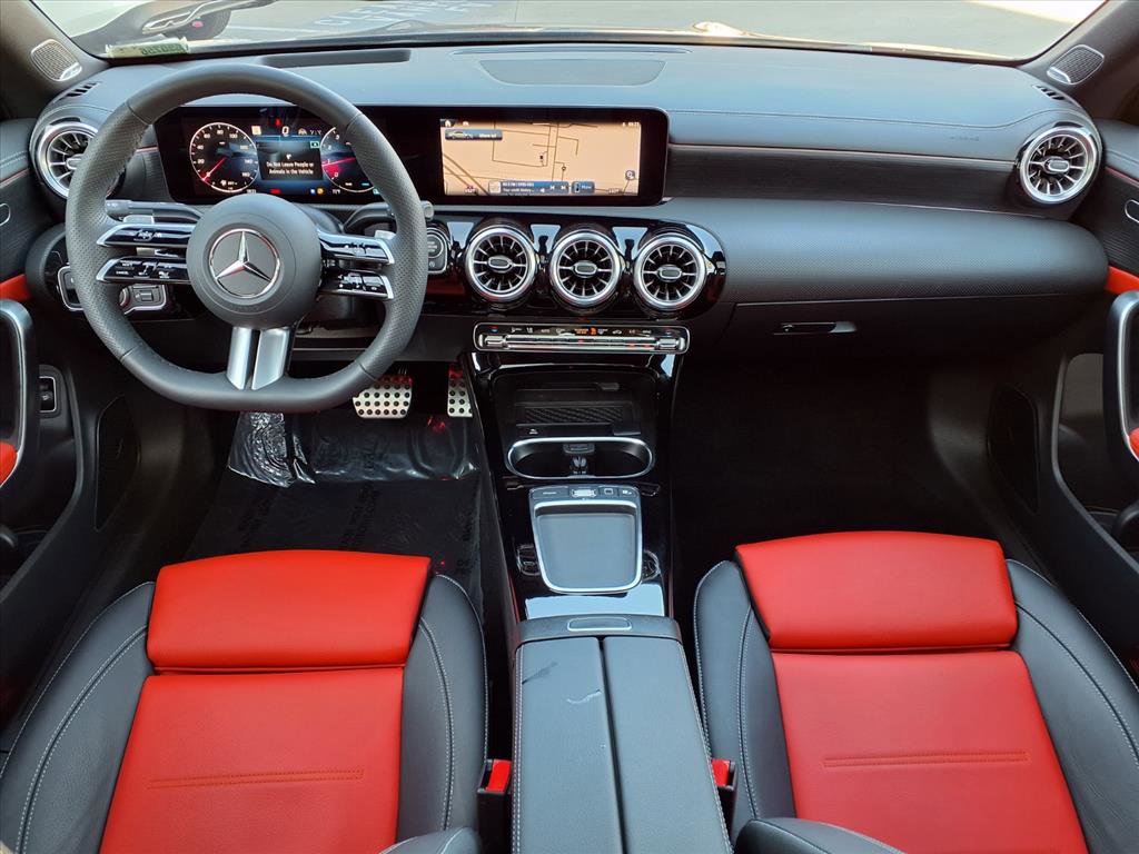 2025 Mercedes Benz CLA 250 photo 4