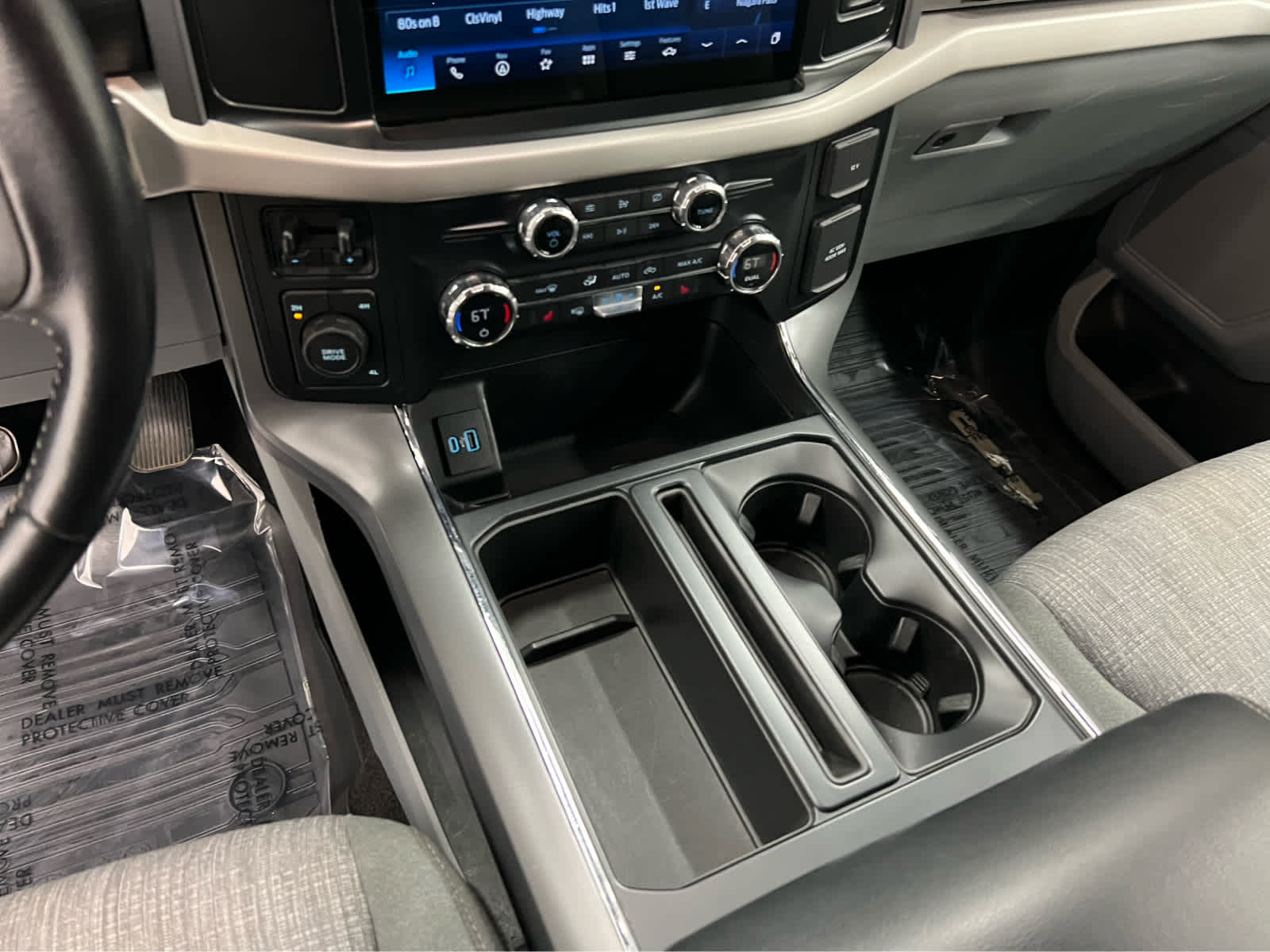 2021 Ford F-150 XLT photo 26