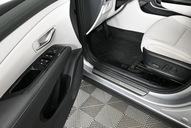 2026 Hyundai Tucson Limited photo 8