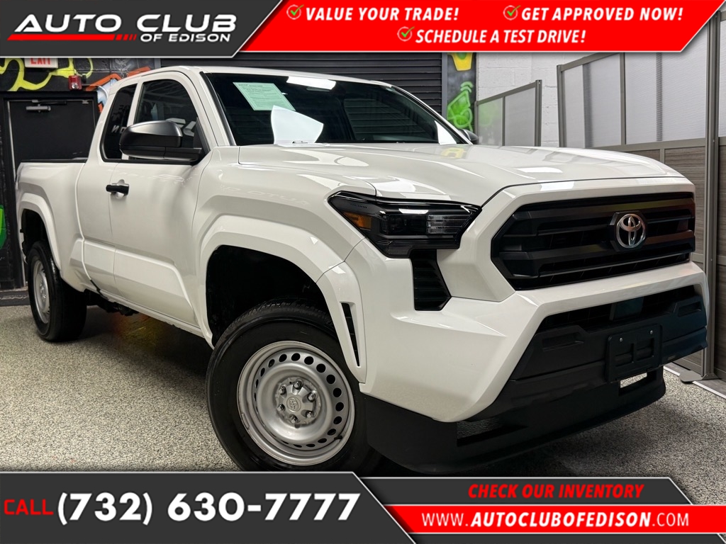 2024 Toyota Tacoma SR's photo