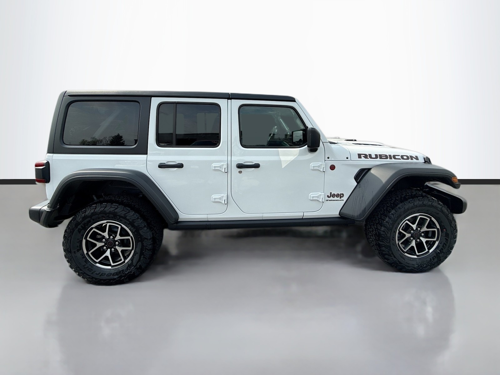 2025 Jeep Wrangler Rubicon photo 4