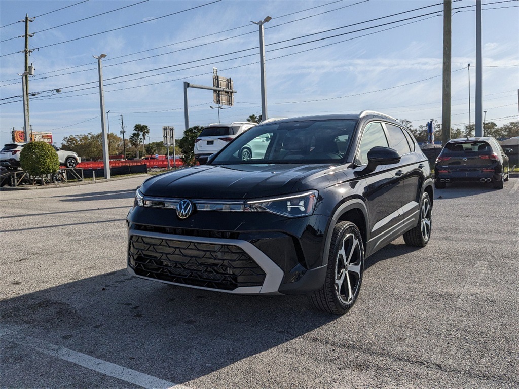 2025 Volkswagen Taos SEL photo 3