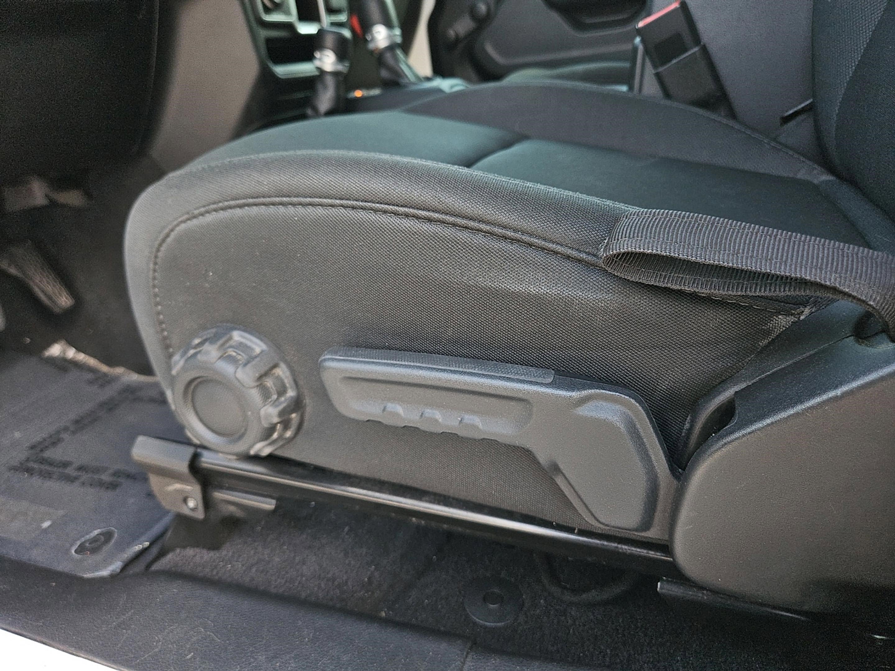 2021 Jeep Wrangler Sport photo 17