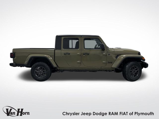 2025 Jeep Gladiator Sport S photo 2