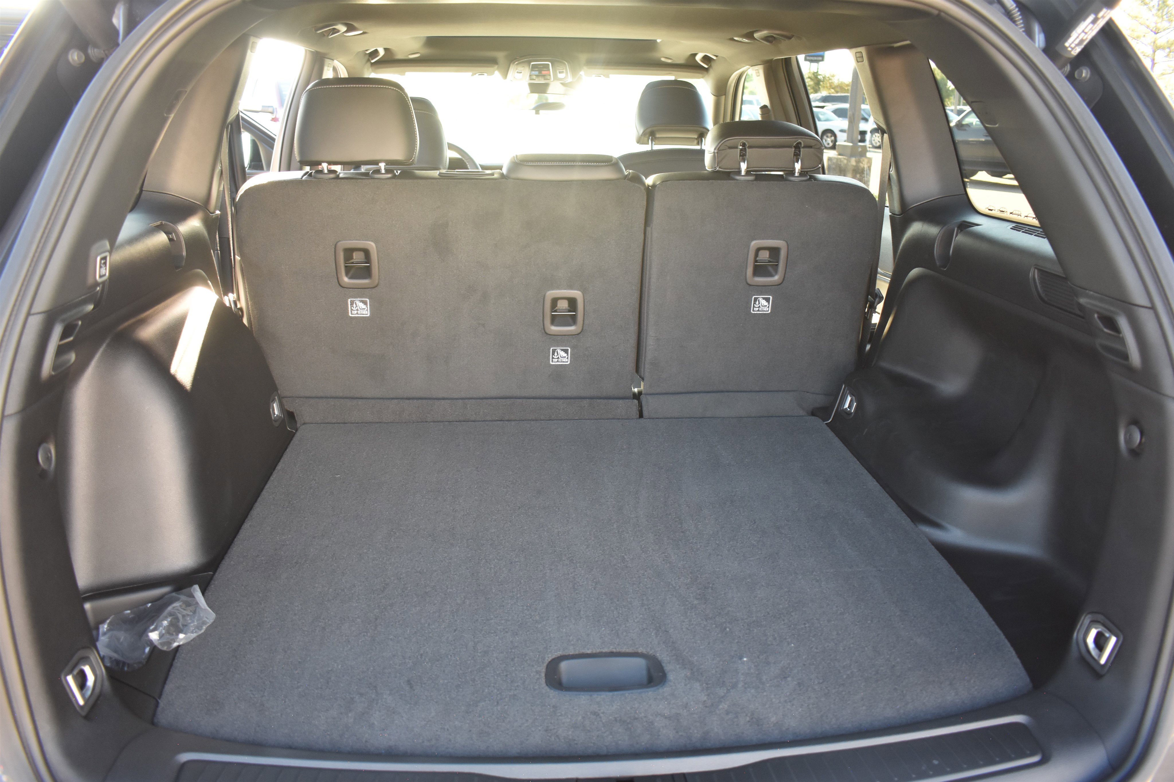 2025 Jeep Grand Cherokee Altitude photo 4