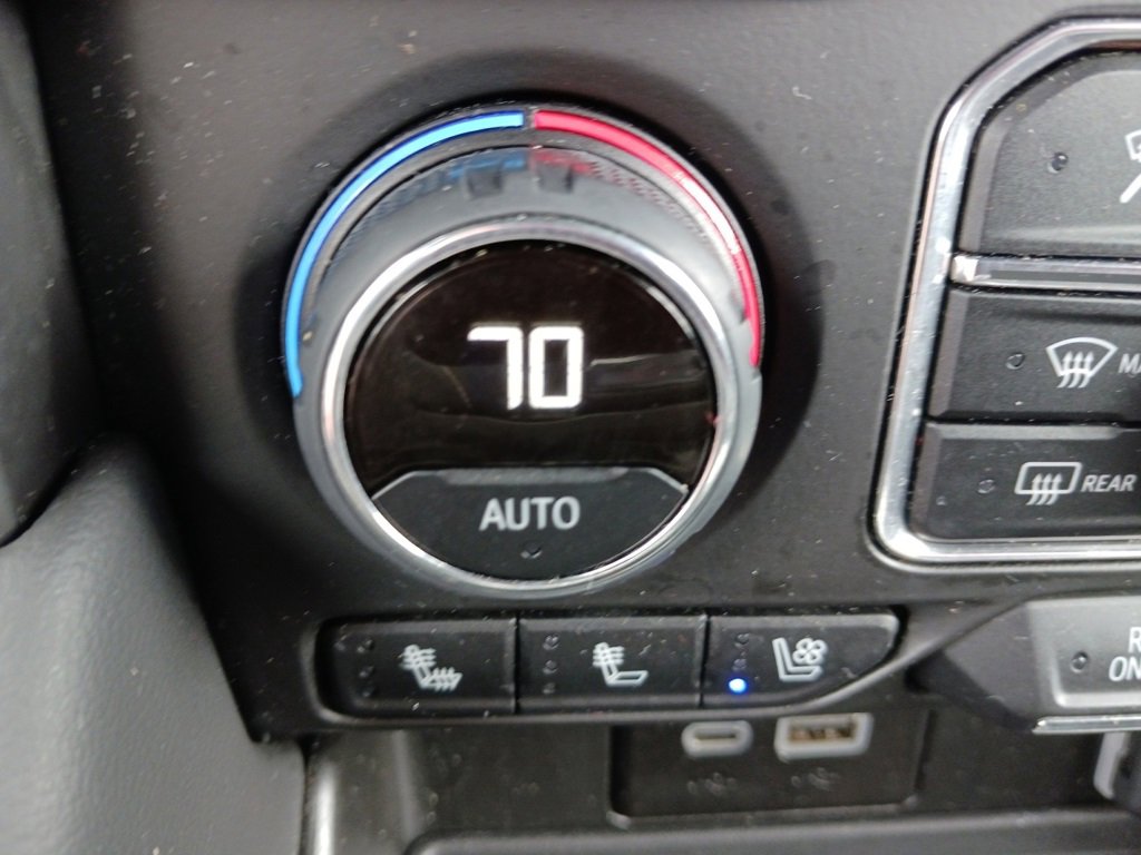 2024 Chevrolet Tahoe Premier photo 19