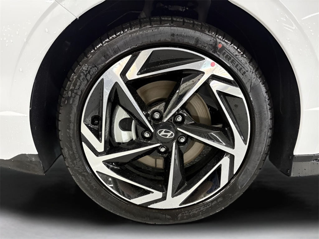 2025 Hyundai Sonata SEL Convenience photo 9