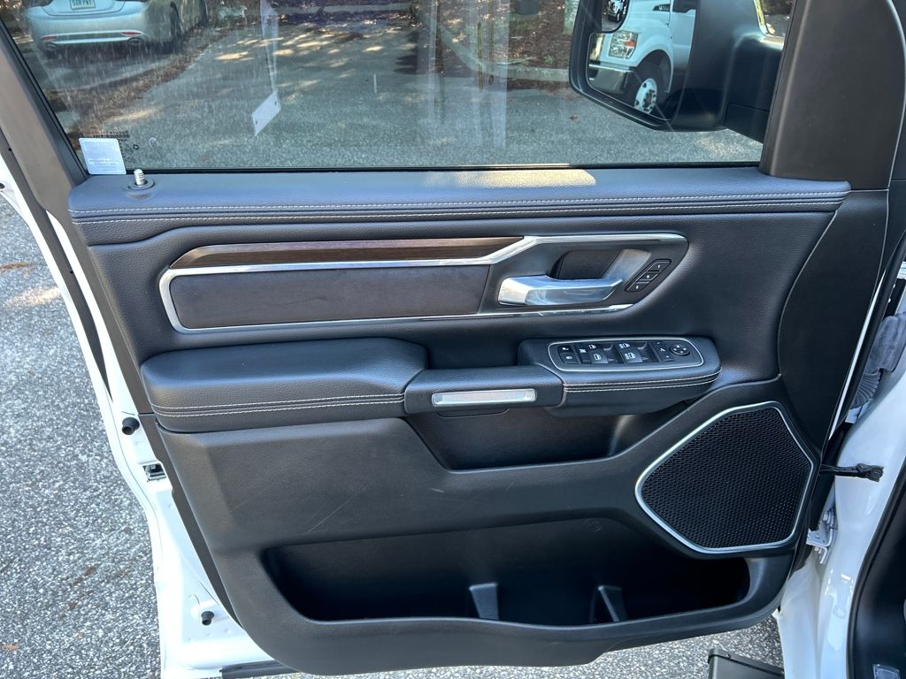 2022 Ram 1500 Laramie photo 13