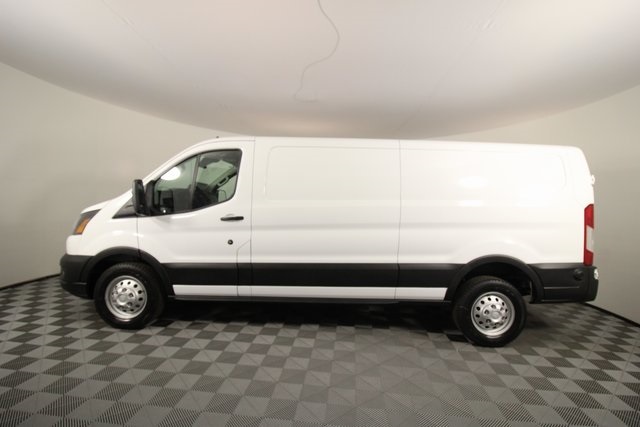 2024 Ford Transit photo 2