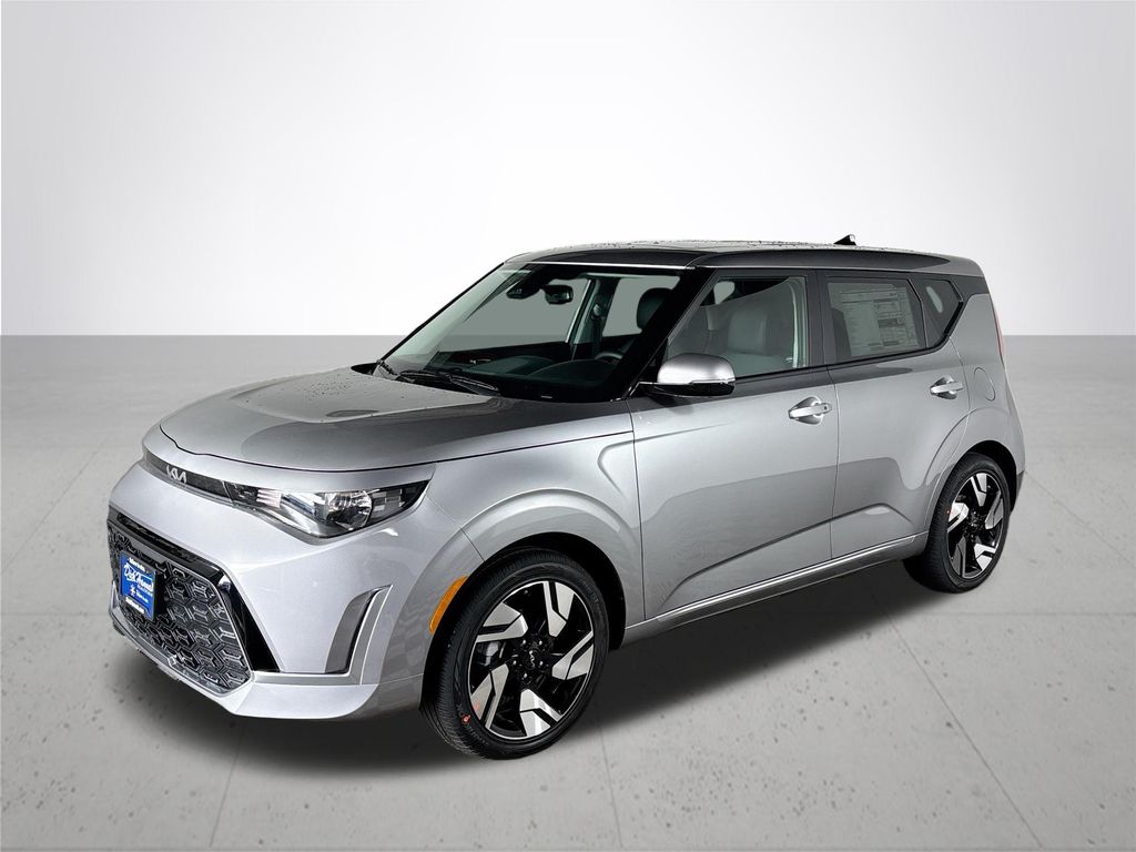 2025 Kia Soul GT-Line photo 2