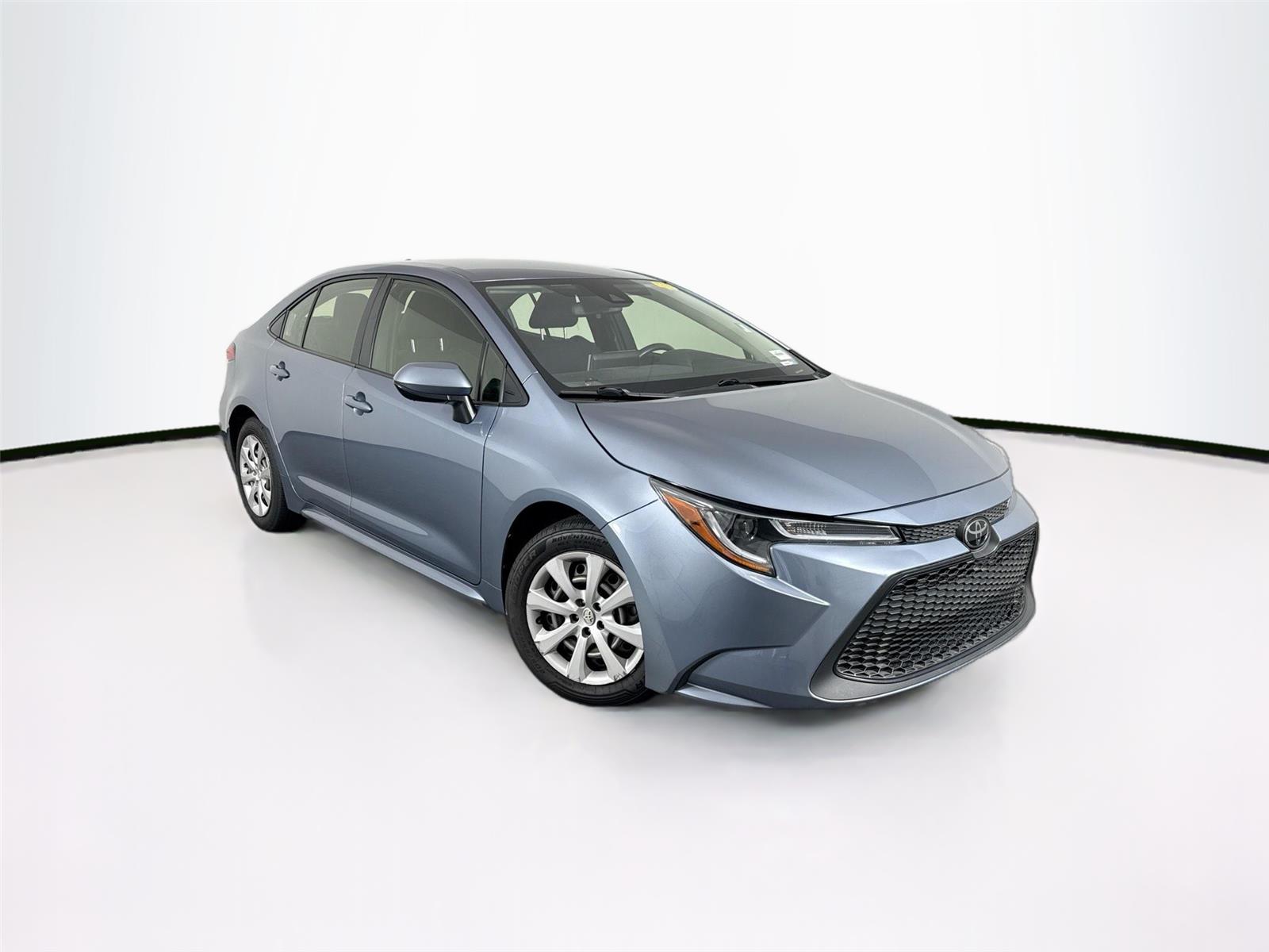 2021 Toyota Corolla LE photo 4