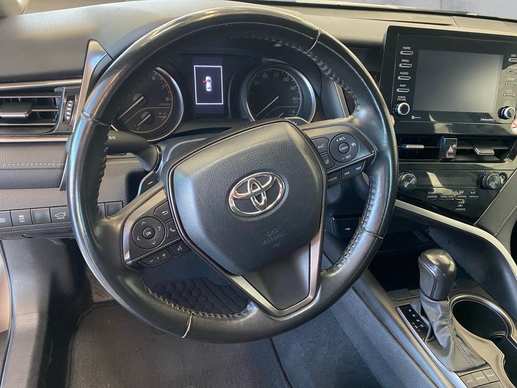 2023 Toyota Camry SE photo 9