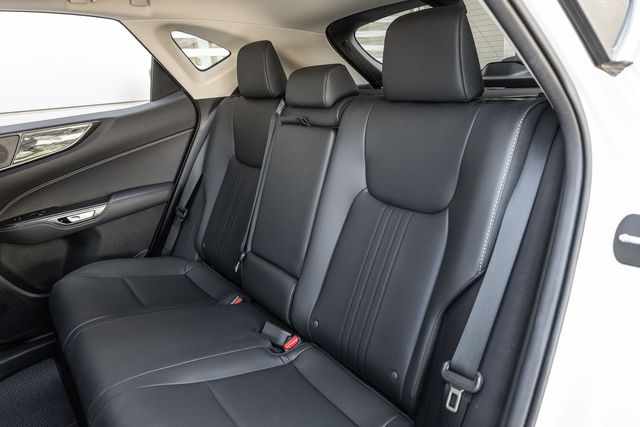 2025 Lexus NX 350h Premium photo 12