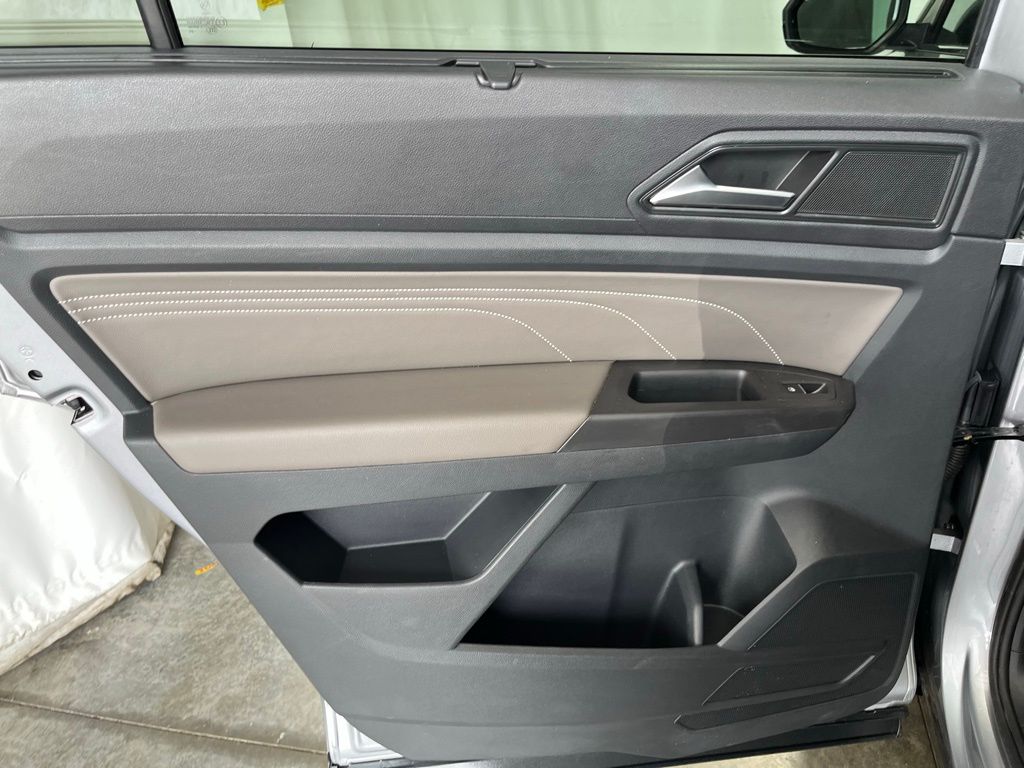 2022 Volkswagen Atlas V6 SE Technology photo 23