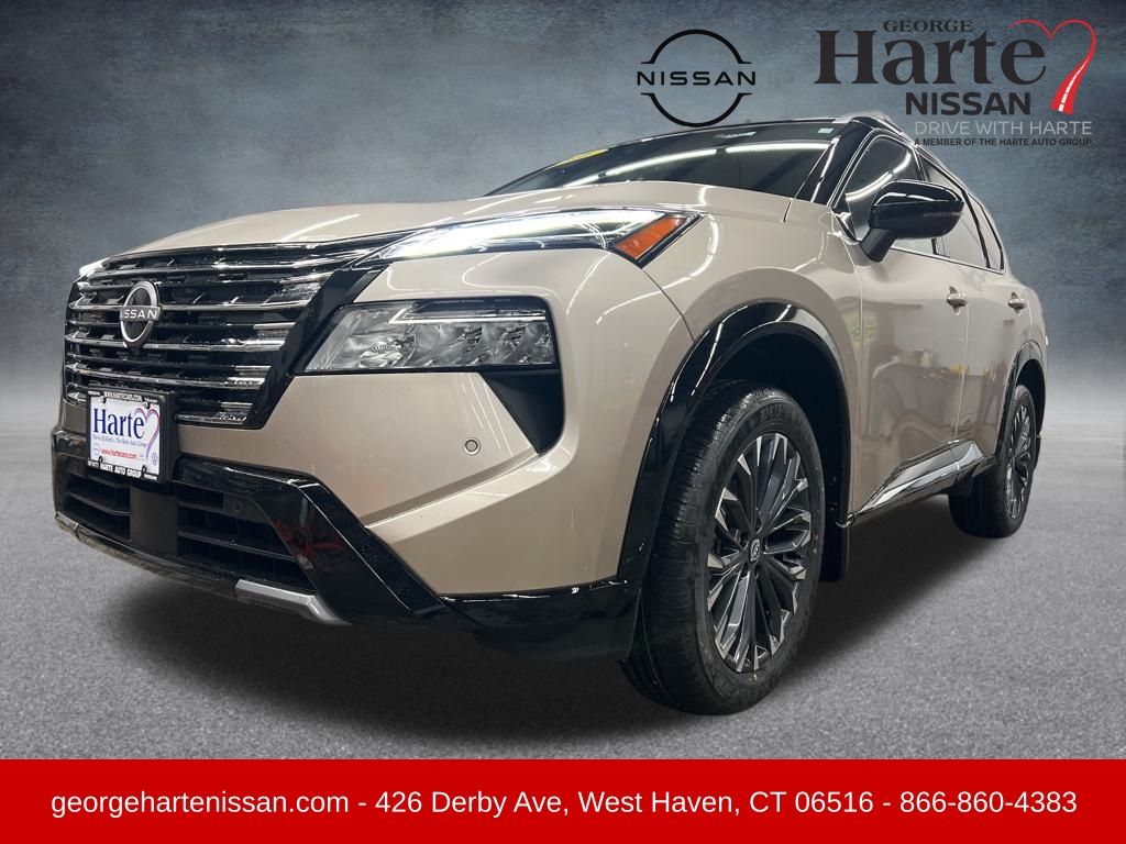 2026 Nissan Rogue Platinum's photo