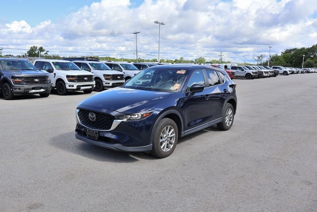 2022 Mazda CX-5 2.5 Select photo 3