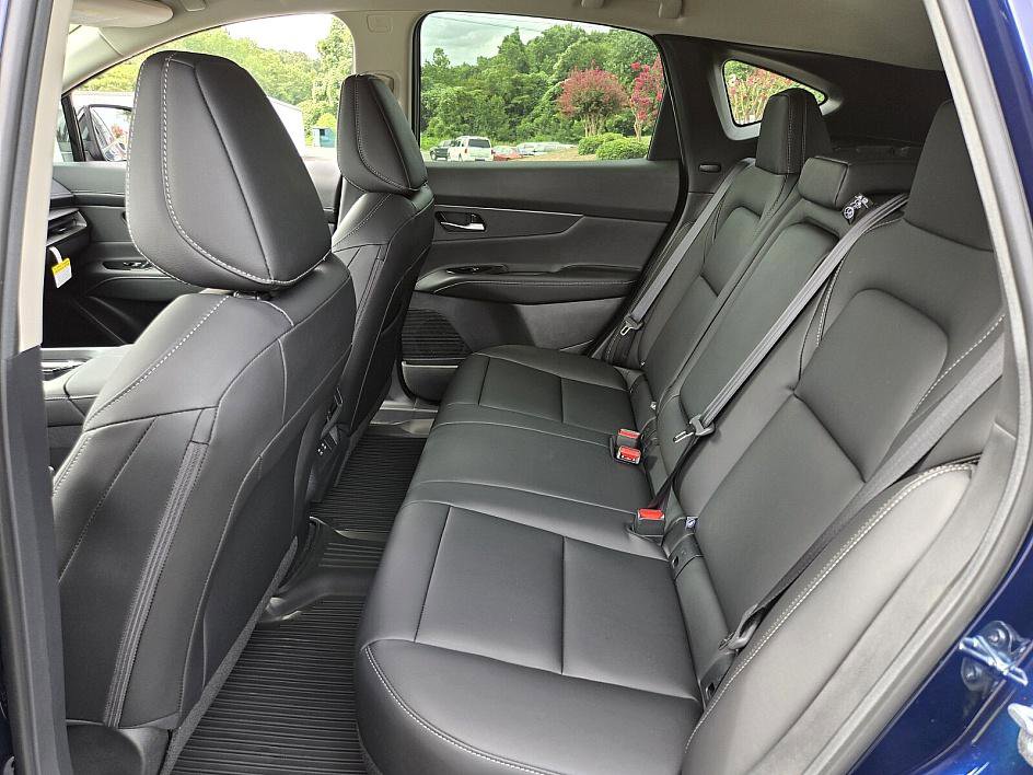 2025 Nissan Murano SV photo 10