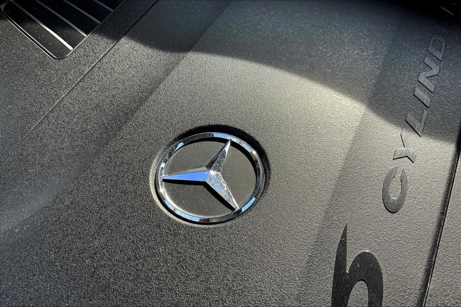 2025 Mercedes Benz GLS 450 4MATIC photo 31