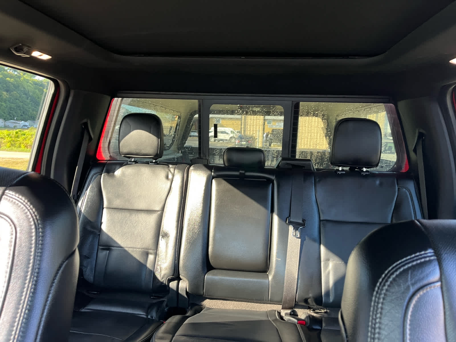 2015 Ford F-150 Lariat photo 21