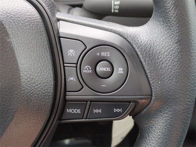 2025 Toyota Corolla LE photo 20