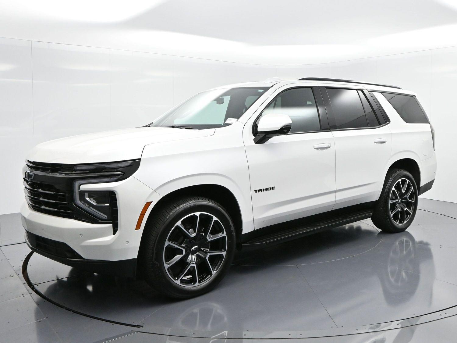 2025 Chevrolet Tahoe RST photo 3