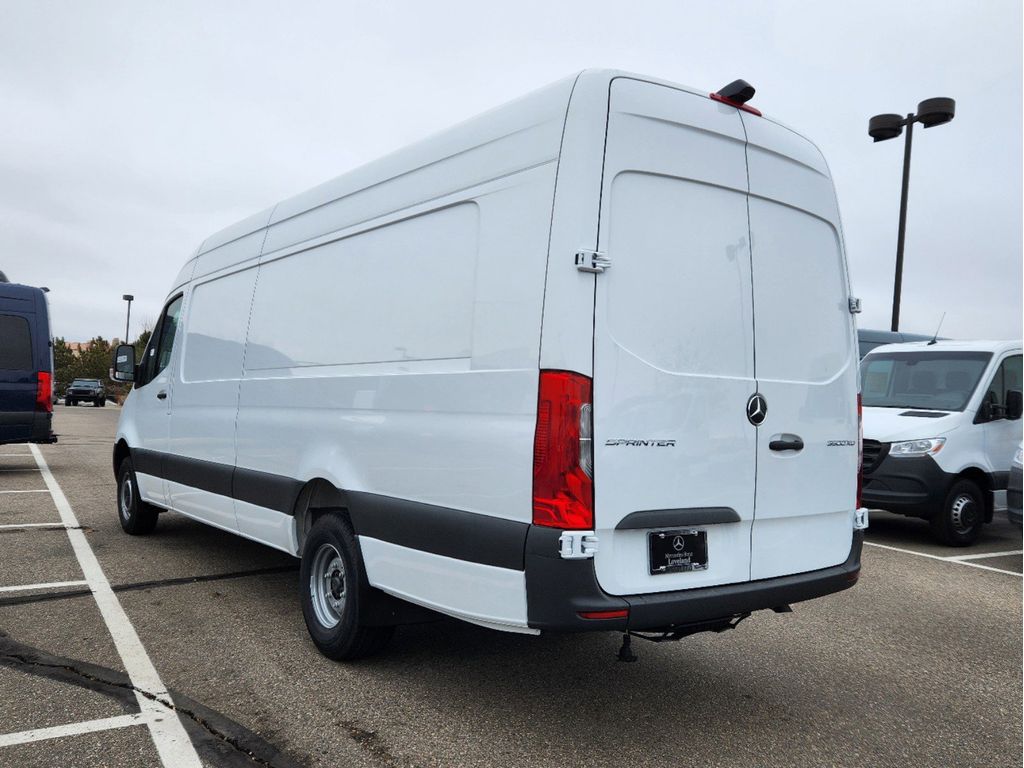 New 2024 MercedesBenz Sprinter 3500 XD 3500XD High Roof 4Cyl Diesel