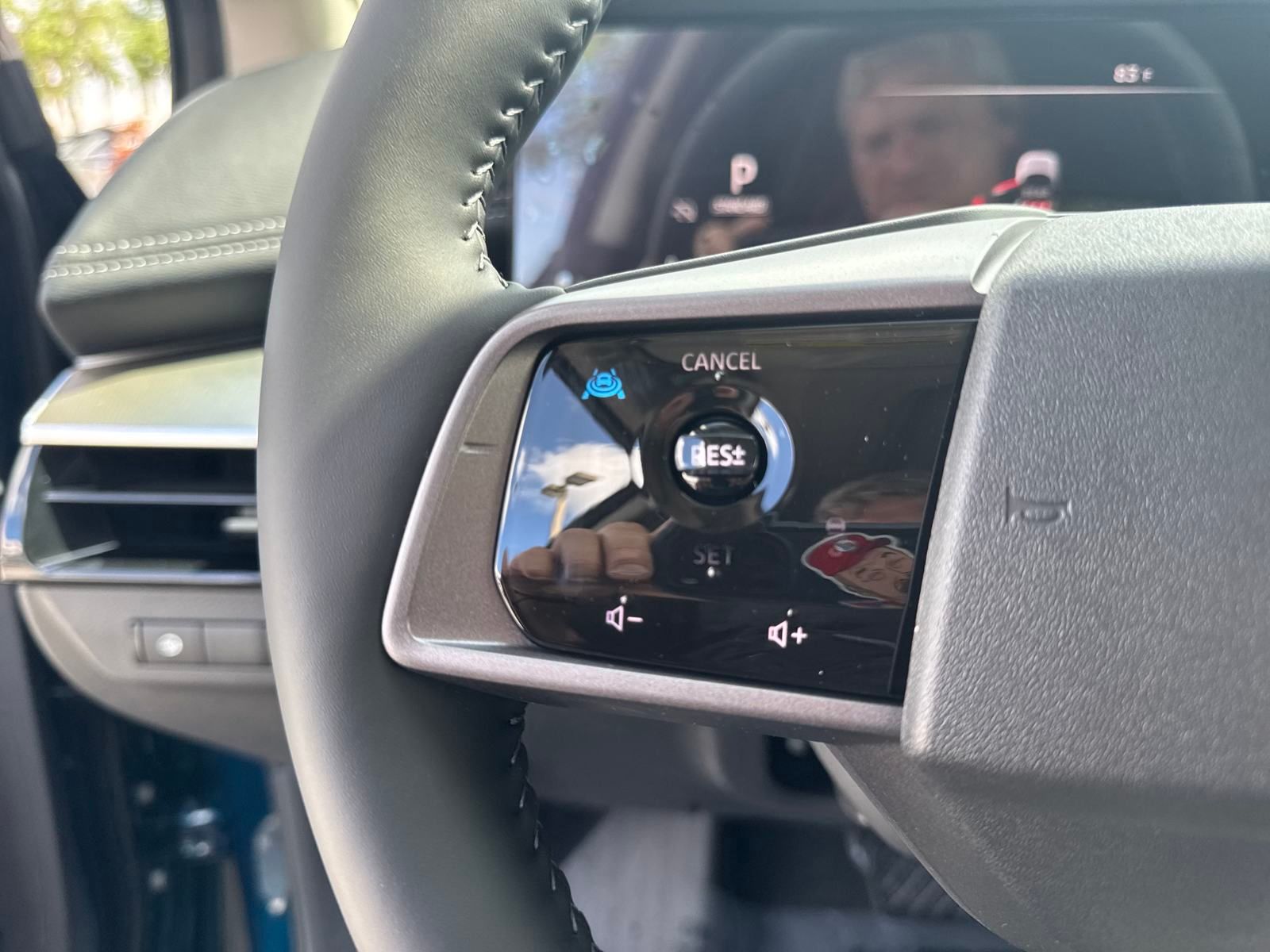 2025 Nissan Murano SL photo 16