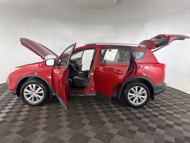 2015 Toyota RAV4 Limited photo 13