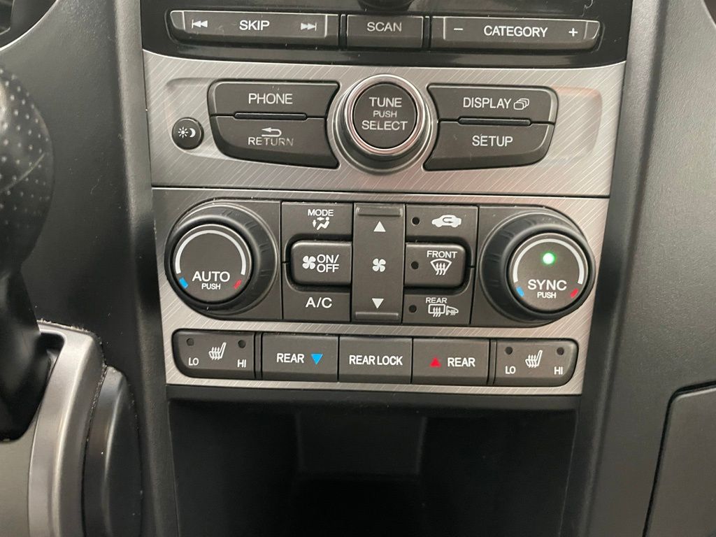 2014 Honda Pilot EX-L photo 23