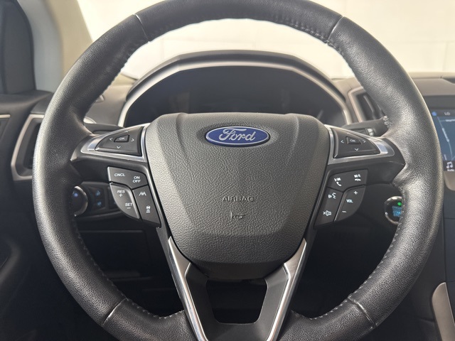 2019 Ford Edge SEL photo 19