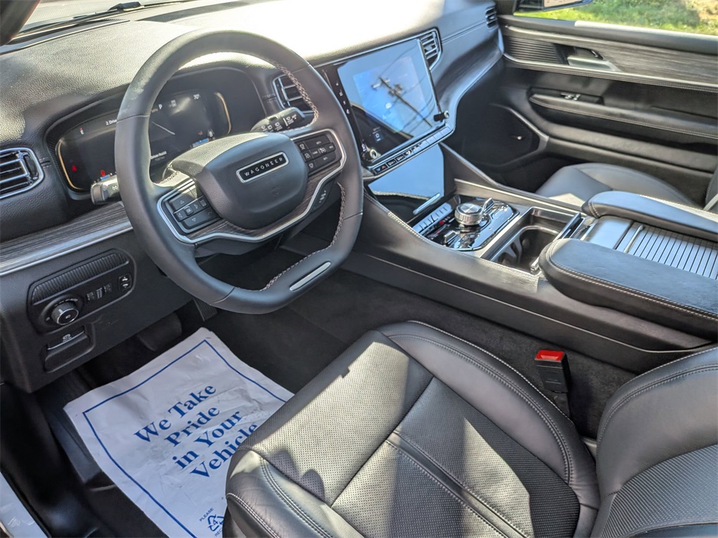 2024 Jeep Wagoneer L Series III photo 13