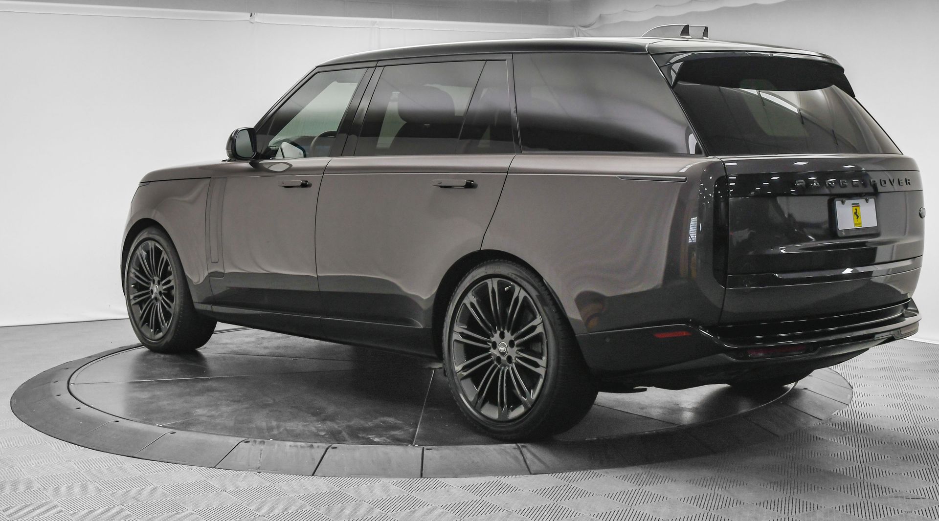 2022 Land Rover Range Rover First Edition photo 2