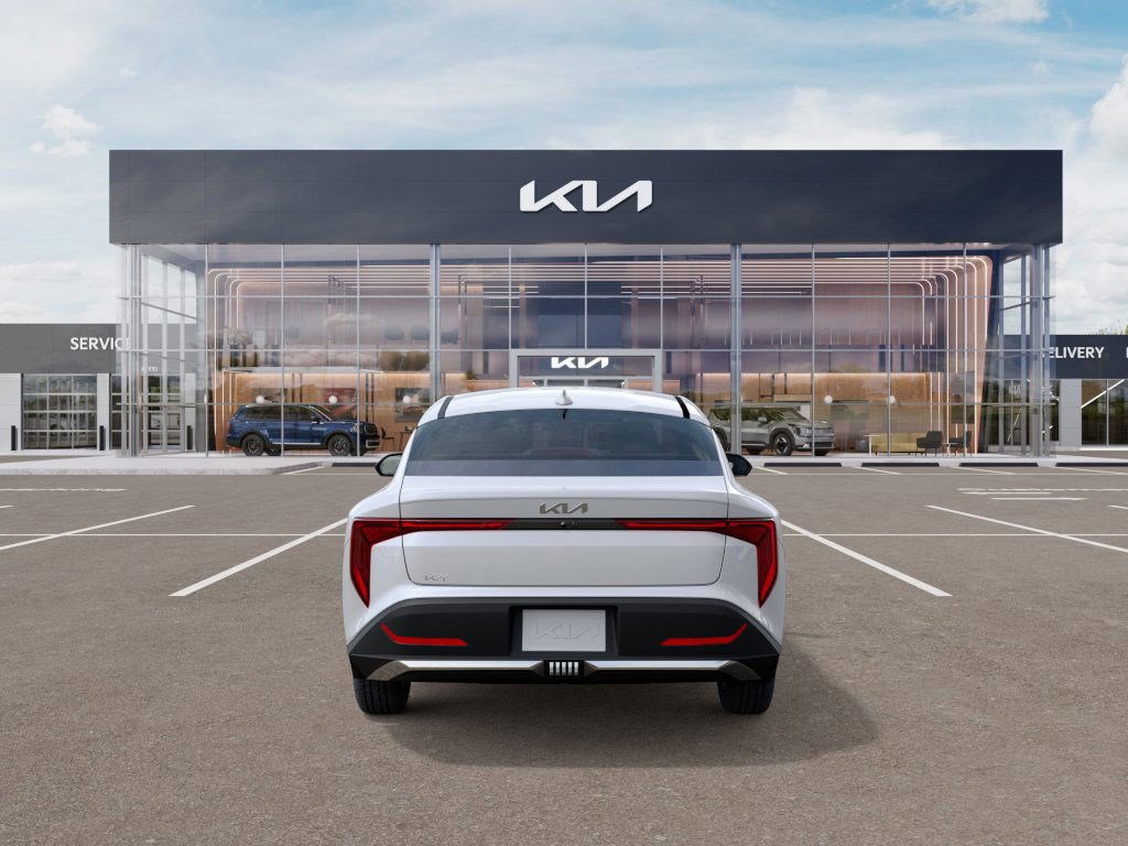 2025 Kia K4 LXS photo 4