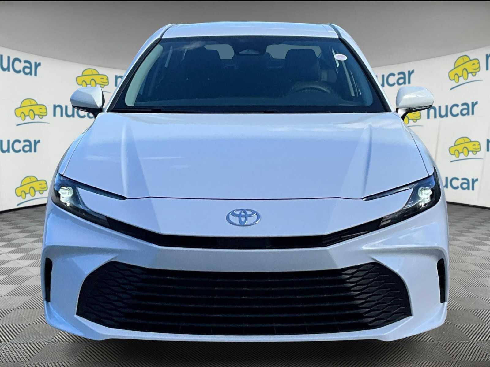 2025 Toyota Camry LE photo 2