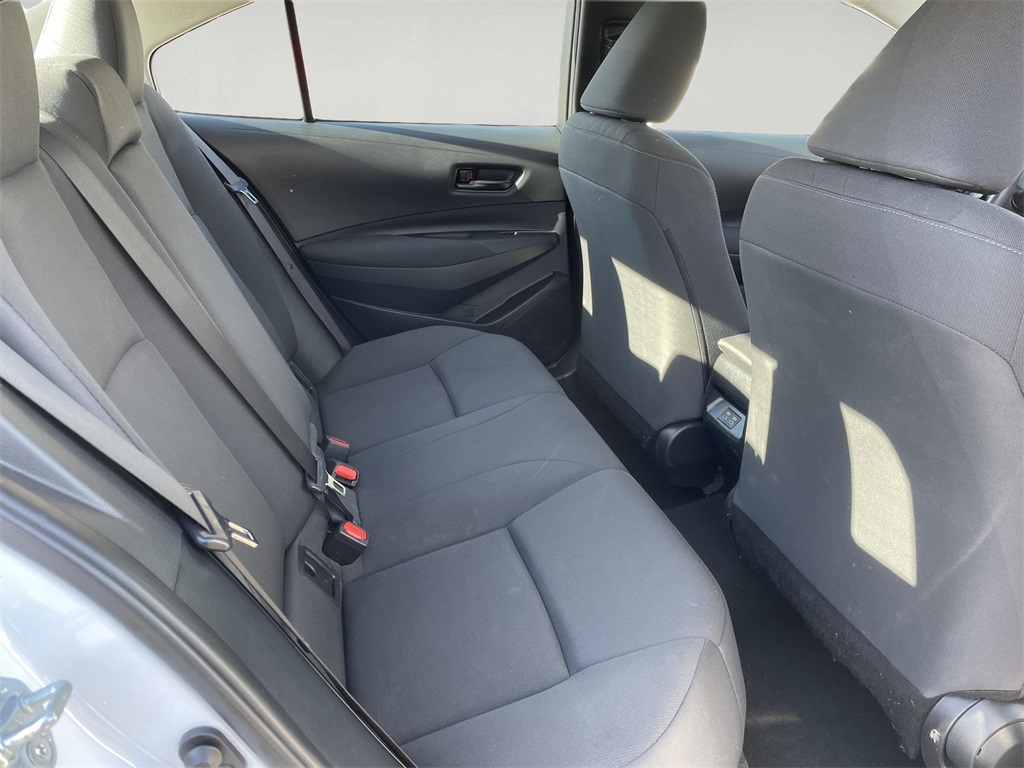 2023 Toyota Corolla LE photo 17