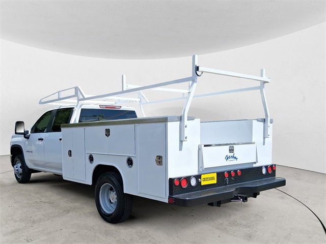 2025 Chevrolet Silverado 3500HD Work Truck photo 3