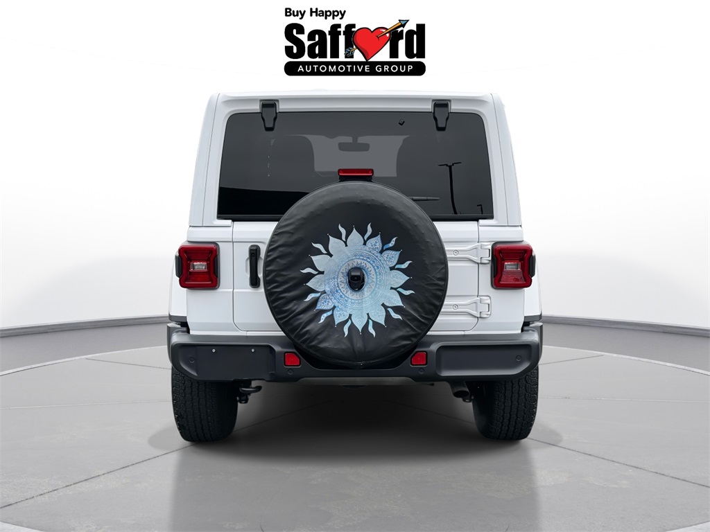 2021 Jeep Wrangler Unlimited Sahara photo 3