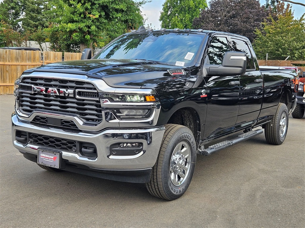 2025 Ram 2500 Tradesman photo 3