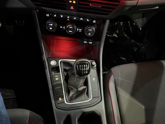2024 Volkswagen Jetta GLI Autobahn Anniversary Edition photo 3